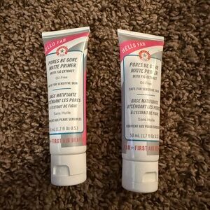 First Aid Beauty Matte Primer with Fig Extract - White and Red